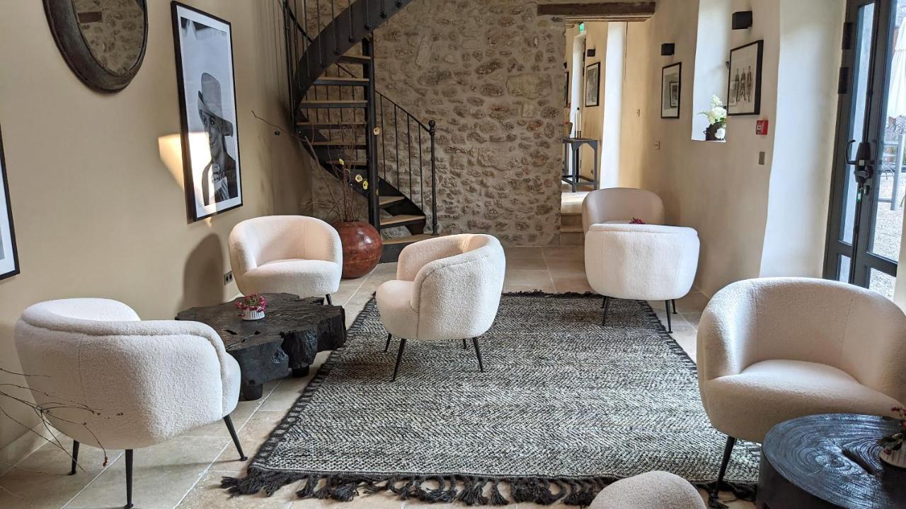 Val Trebbia Hotel Feucherolles ภายนอก รูปภาพ