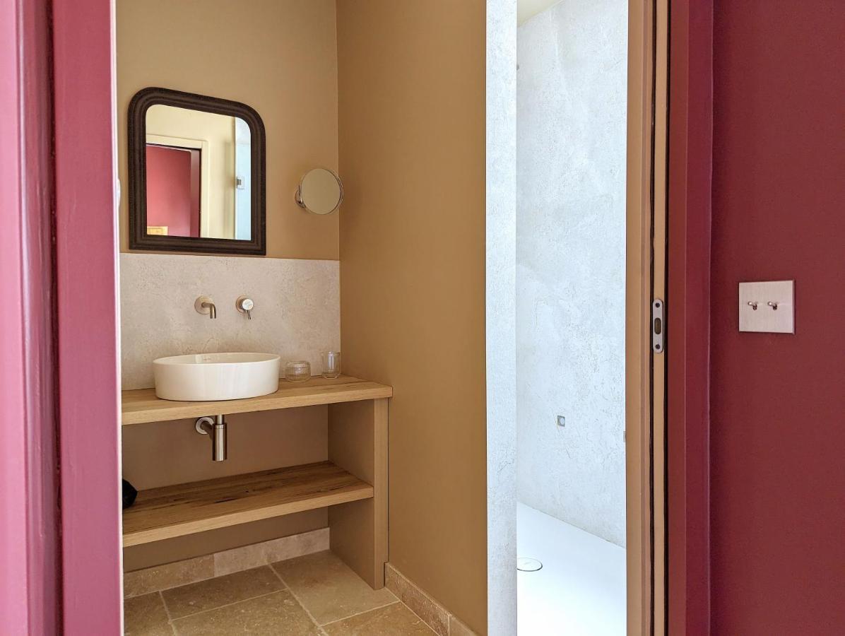 Val Trebbia Hotel Feucherolles ภายนอก รูปภาพ