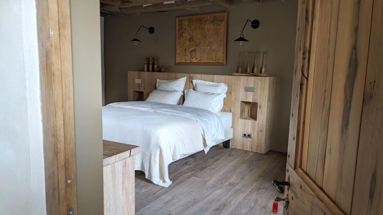 Val Trebbia Hotel Feucherolles ภายนอก รูปภาพ